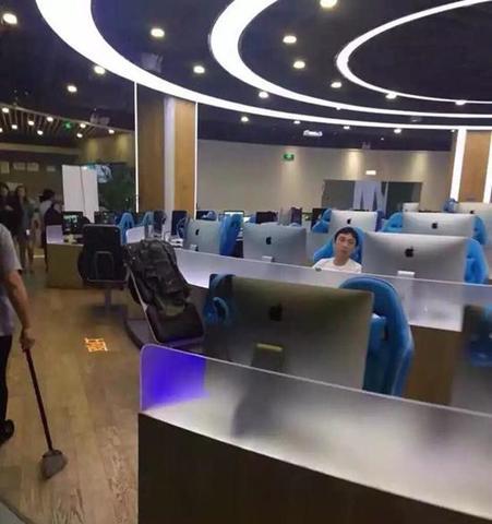王思聪在《全民切水果》游戏中的表现如何（他的游戏技巧让人惊叹）